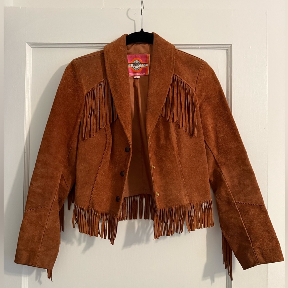 Vintage Authentic suede fringed western jacket / Ms. Pioneer Sz 6 (fits like XS)